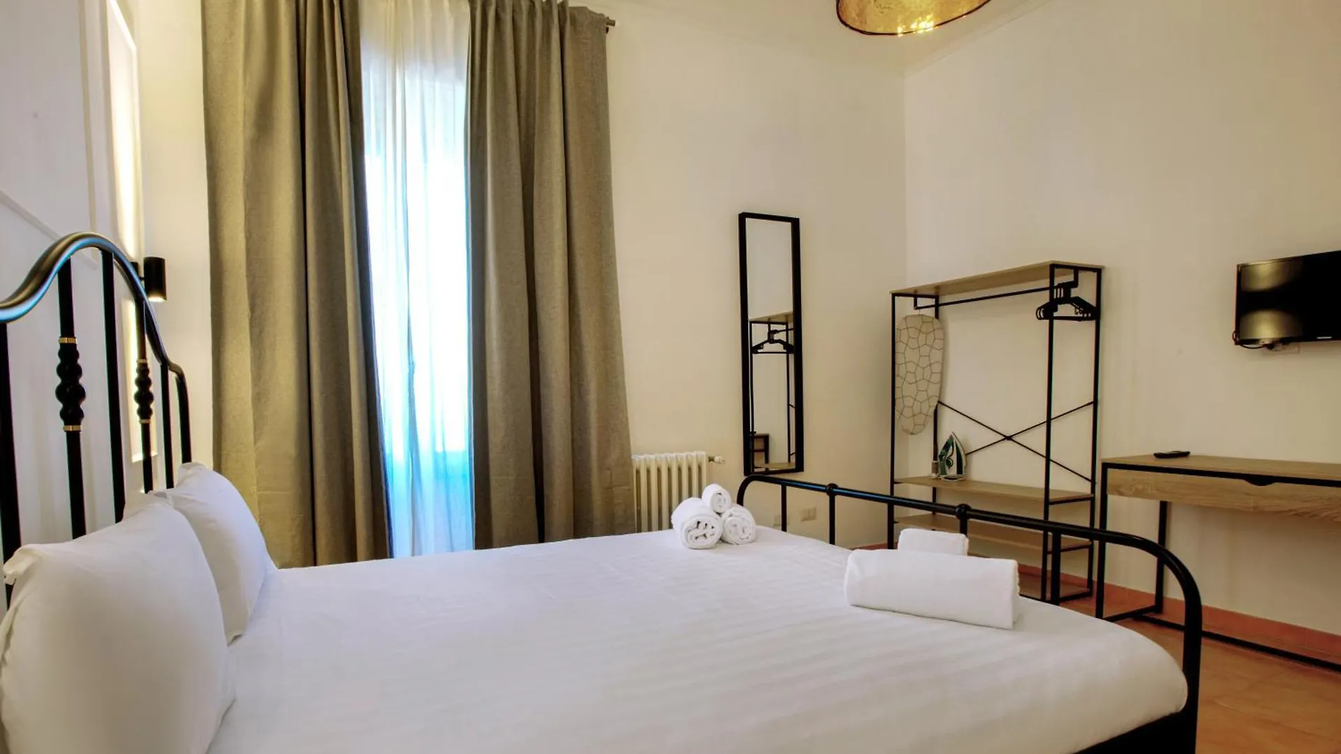 Magikrooms Colonna Rome 0*,  Italy